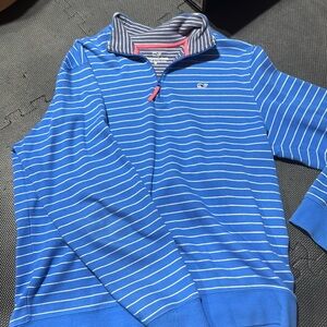 Vineyards Vines Men’s Quarter Zip sweater blue and white tea striped size medium